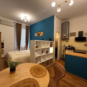 Regina Ai Navigli - Sky Tv, Wifi And Breakfast Box Apartment Mailand