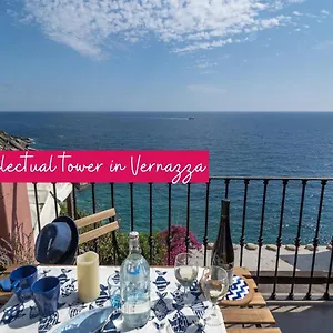Refilea Sea View Tower Apartment